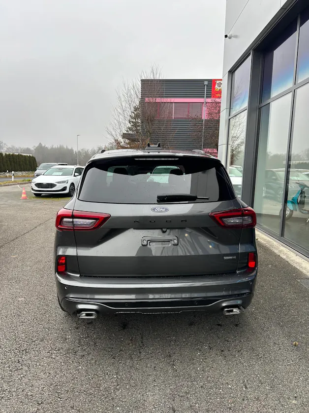 Ford Kuga 2.5 Hybrid ST-Line X 4x4 FHEV