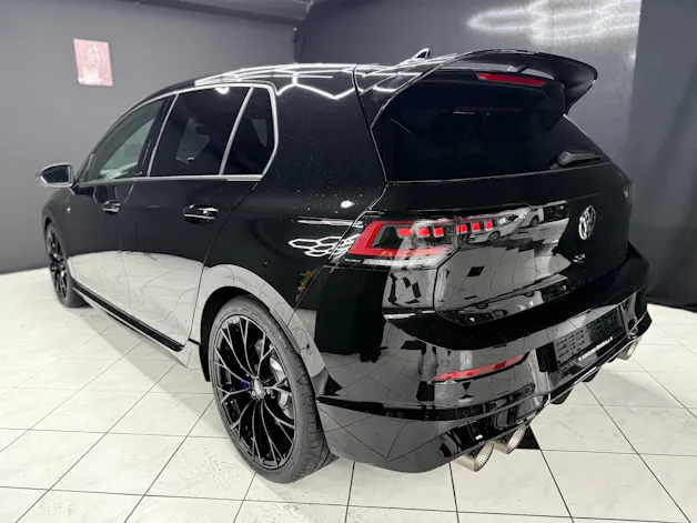 VW Golf 2.0TSI R 4M