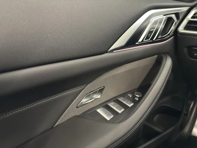 BMW M4 Cabrio Competition M xDrive