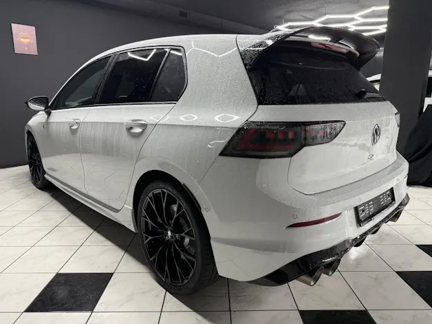 VW Golf 2.0TSI R 4M