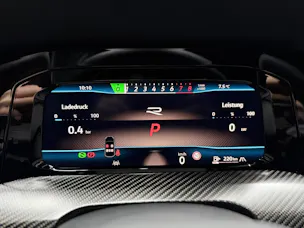 VW Golf 2.0TSI R 4M