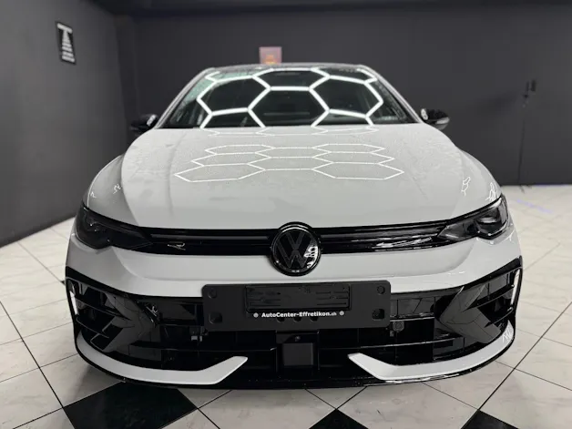 VW Golf 2.0TSI R 4M