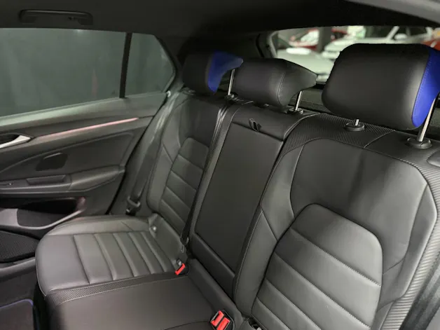 VW Golf 2.0TSI R 4M