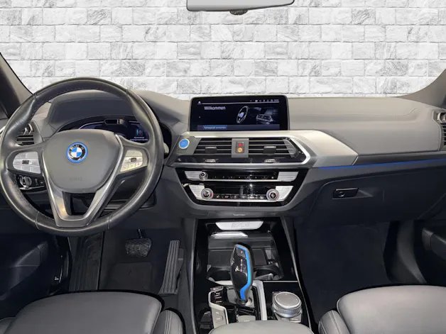 BMW iX3 Impressive