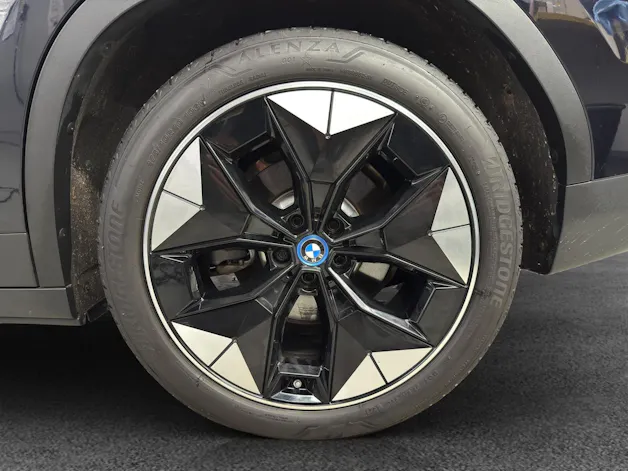 BMW iX3 Impressive