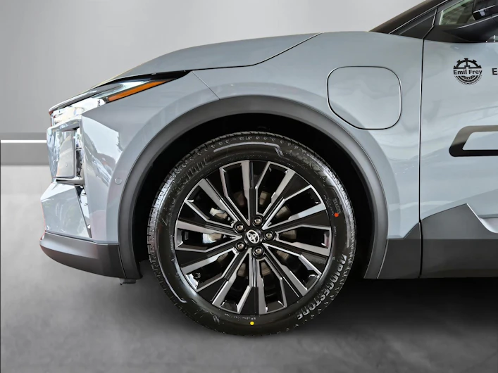 Fahrzeugbild TOYOTA C-HR+