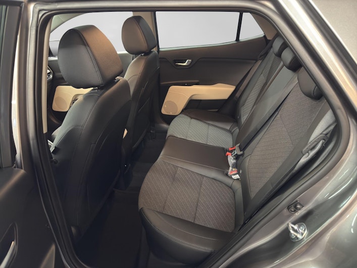 Vehicle image KIA STONIC