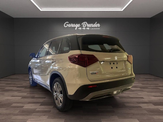 Vehicle image 5 Vehicle image 5