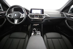 Fahrzeugbild BMW X4 30i xDrive SAG