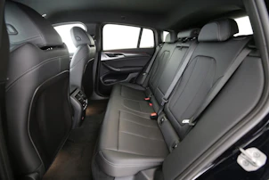 Fahrzeugbild BMW X4 30i xDrive SAG