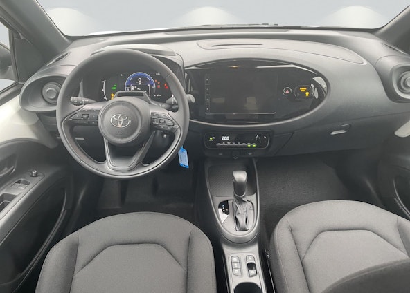 Vehicle image 10 Vehicle image 10