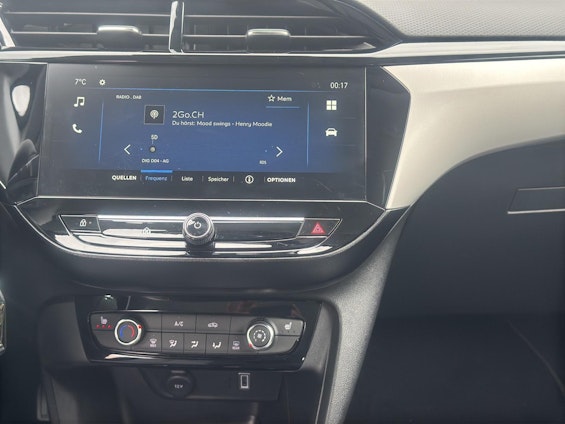 Vehicle image 13 Vehicle image 13