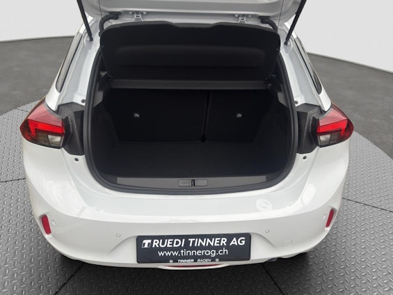 Vehicle image 9 Vehicle image 9