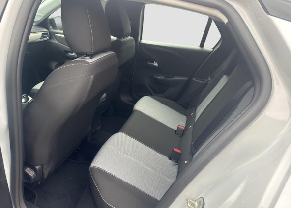 Vehicle image 14 Vehicle image 14