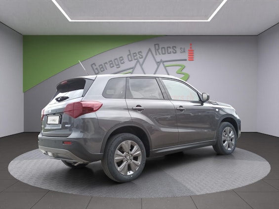 Vehicle image 6 Vehicle image 6