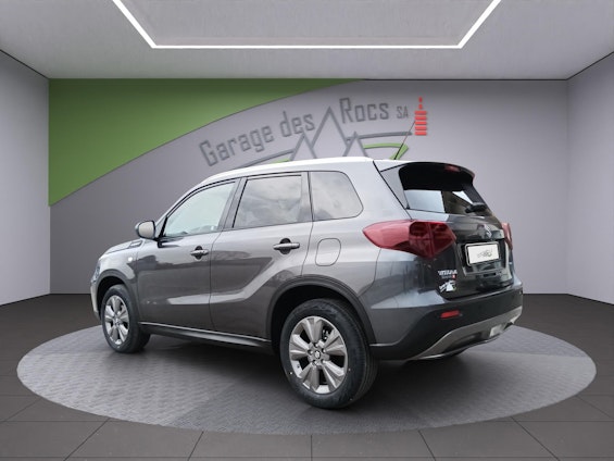 Vehicle image 4 Vehicle image 4