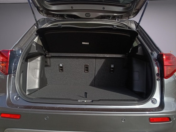 Vehicle image 14 Vehicle image 14