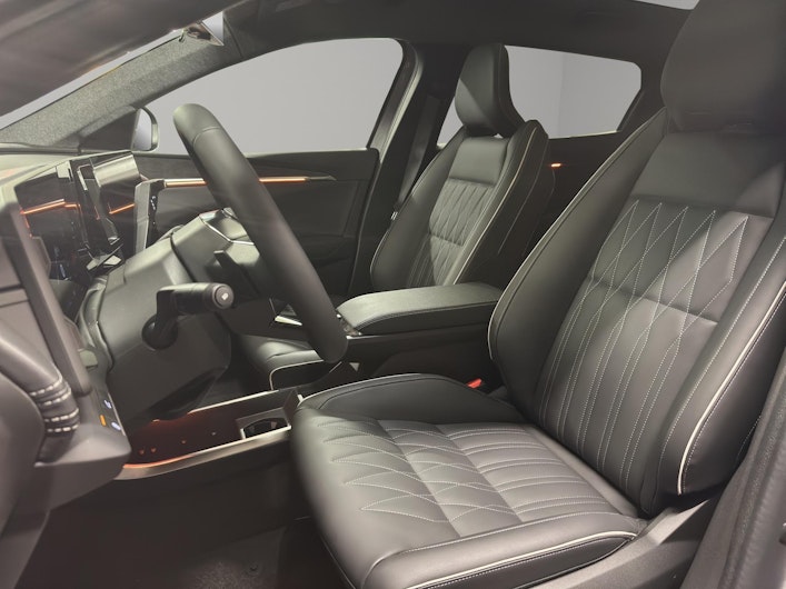 Vehicle image MITSUBISHI ECLIPSE CROSS