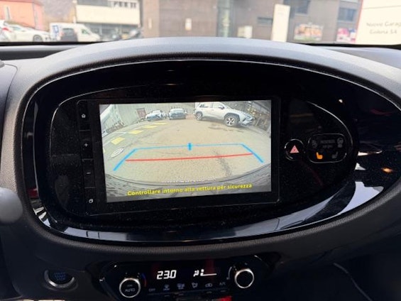 Vehicle image 13 Vehicle image 13