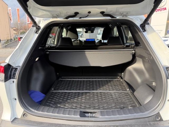 Vehicle image 9 Vehicle image 9