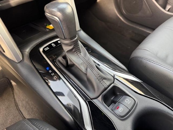 Vehicle image 21 Vehicle image 21