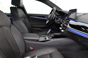 Vehicle image BMW 540d xDrive SAG Touring