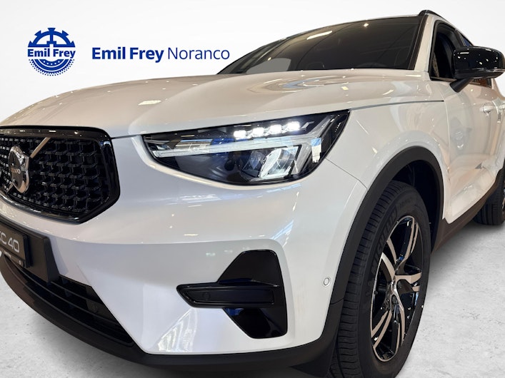 immagine del veicolo VOLVO XC40