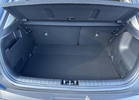 Vehicle image 10 Vehicle image 10