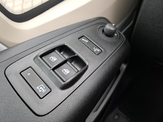 Vehicle image 14 Vehicle image 14