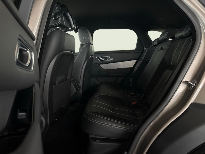 Vehicle image LAND ROVER RANGE ROVER VELAR