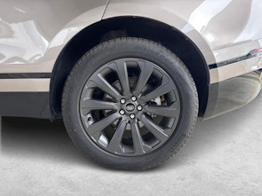 Vehicle image LAND ROVER Range Rover Velar 2.0 T R-Dynamic SE + Gancio traino elettrico