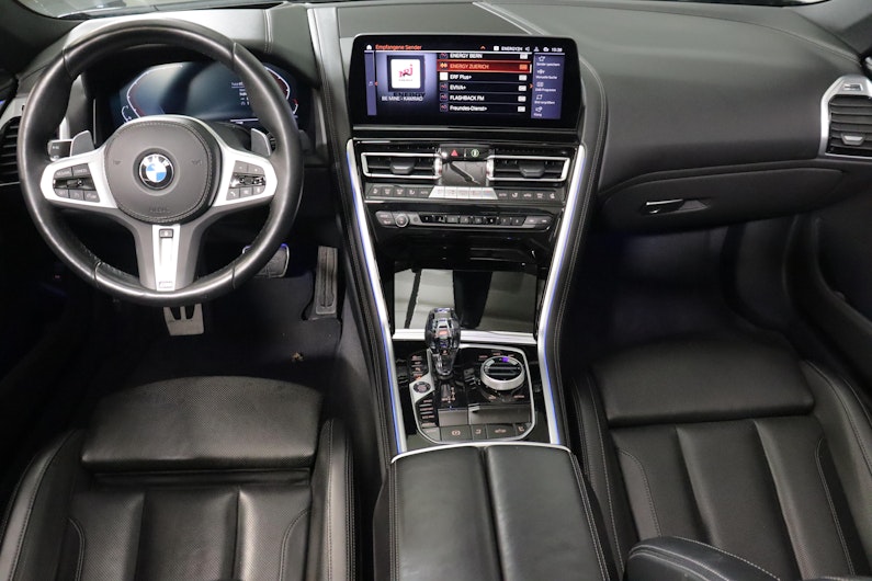 Vehicle image BMW 8 SERIES