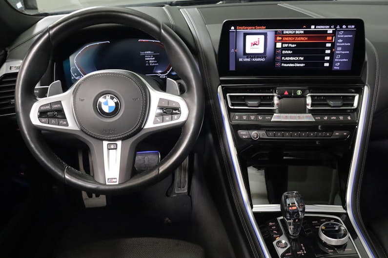Vehicle image BMW 8 SERIES