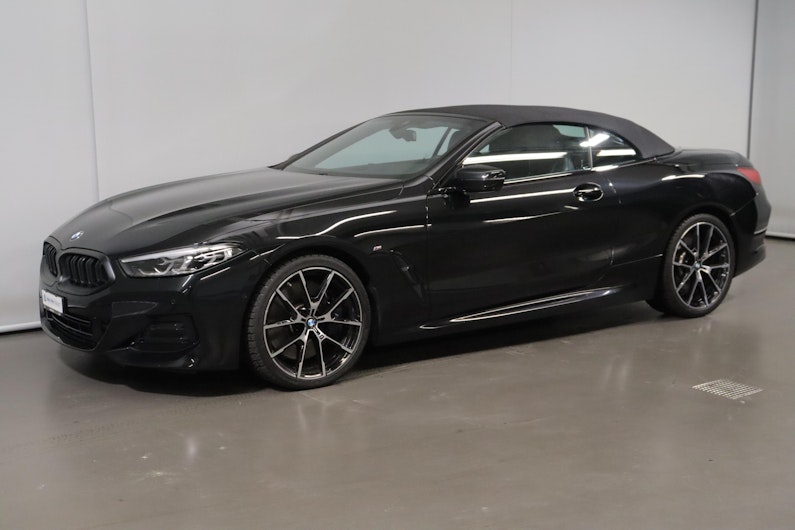 Vehicle image BMW 8 SERIES