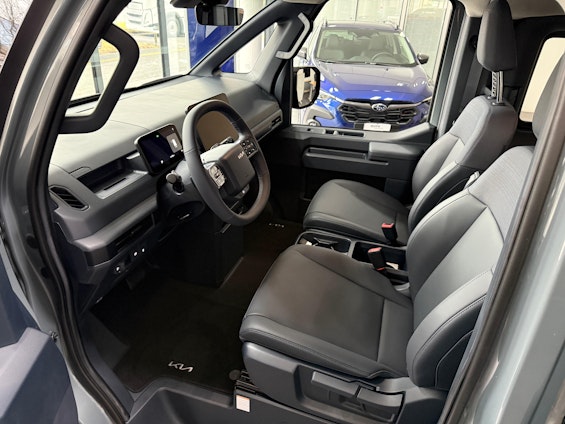 Vehicle image 7 Vehicle image 7