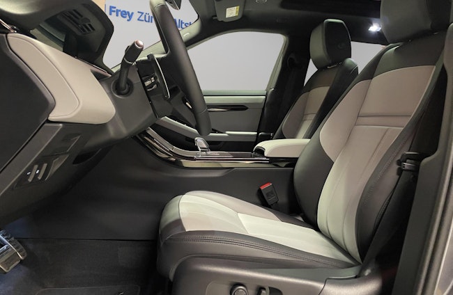 Vehicle image 6 Vehicle image 6