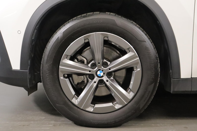 Vehicle image BMW X1