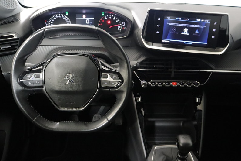 Vehicle image PEUGEOT 208