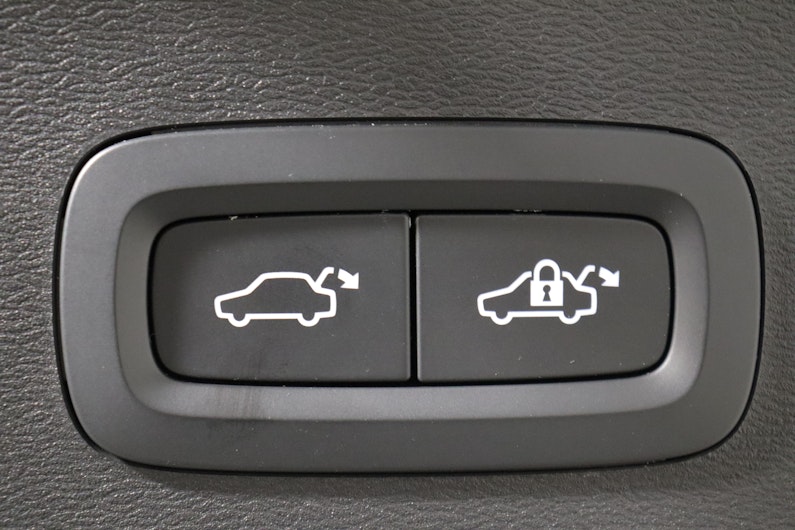 Vehicle image VOLVO XC40