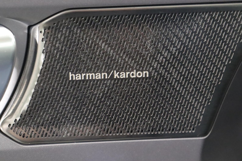 Vehicle image VOLVO XC40