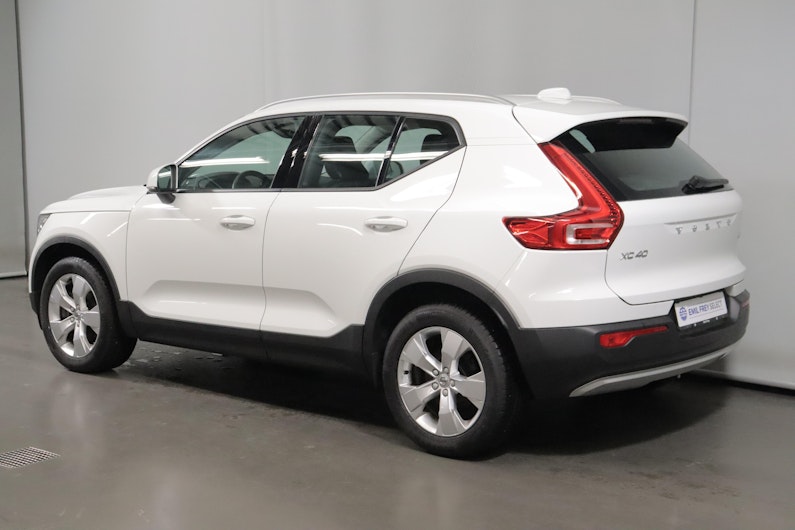 Vehicle image VOLVO XC40