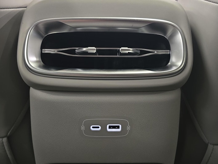 Vehicle image LEAPMOTOR B10