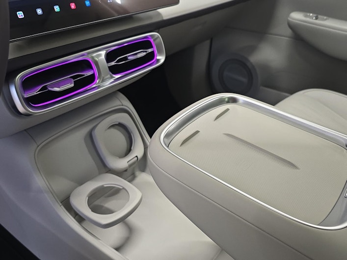 Vehicle image LEAPMOTOR B10