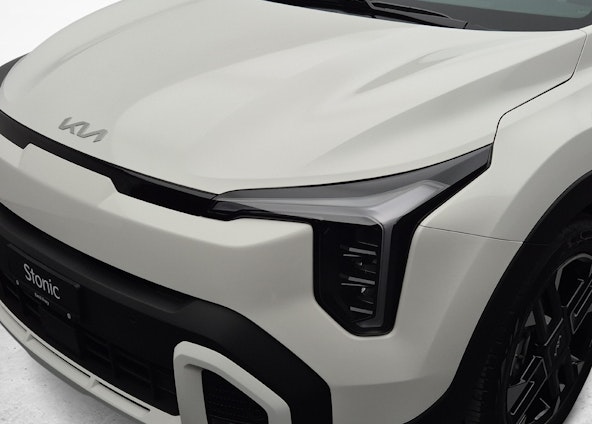 Vehicle image 15 Vehicle image 15