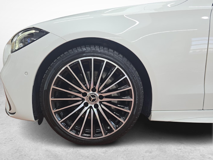 Vehicle image MERCEDES-BENZ C 220