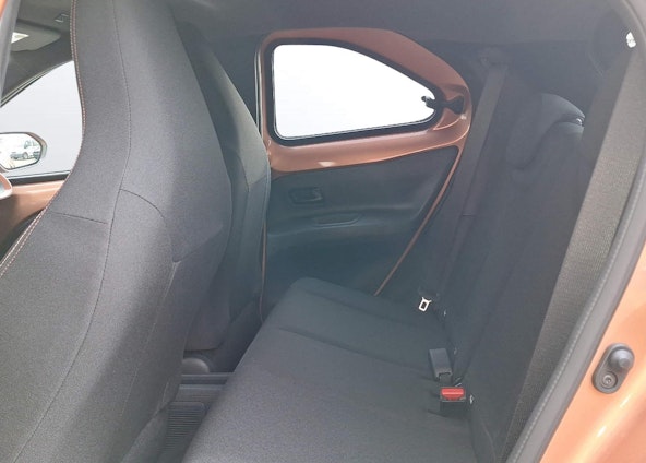 Vehicle image 9 Vehicle image 9