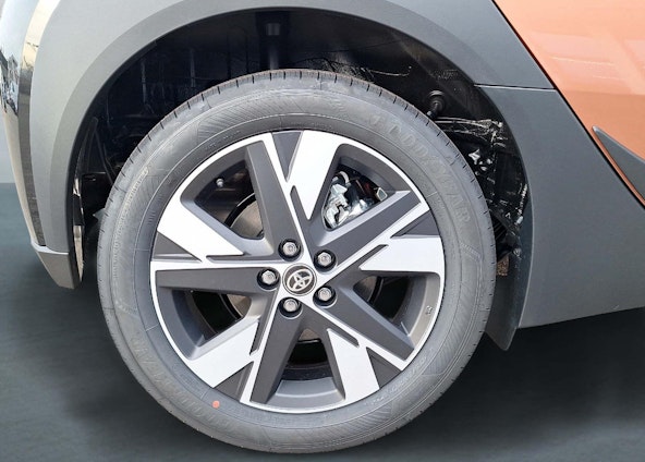 Vehicle image 10 Vehicle image 10