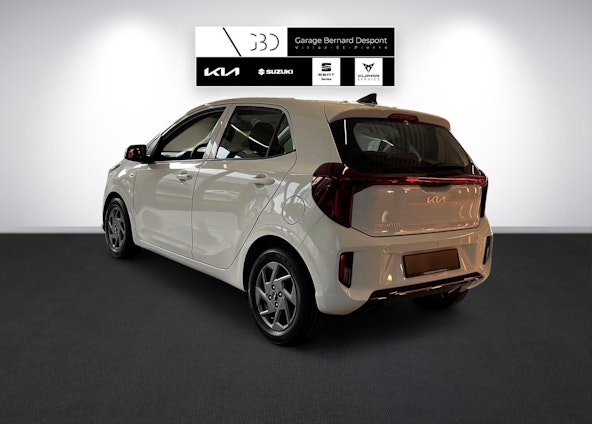 Vehicle image 5 Vehicle image 5