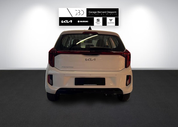 Vehicle image 6 Vehicle image 6