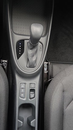 Vehicle image 15 Vehicle image 15